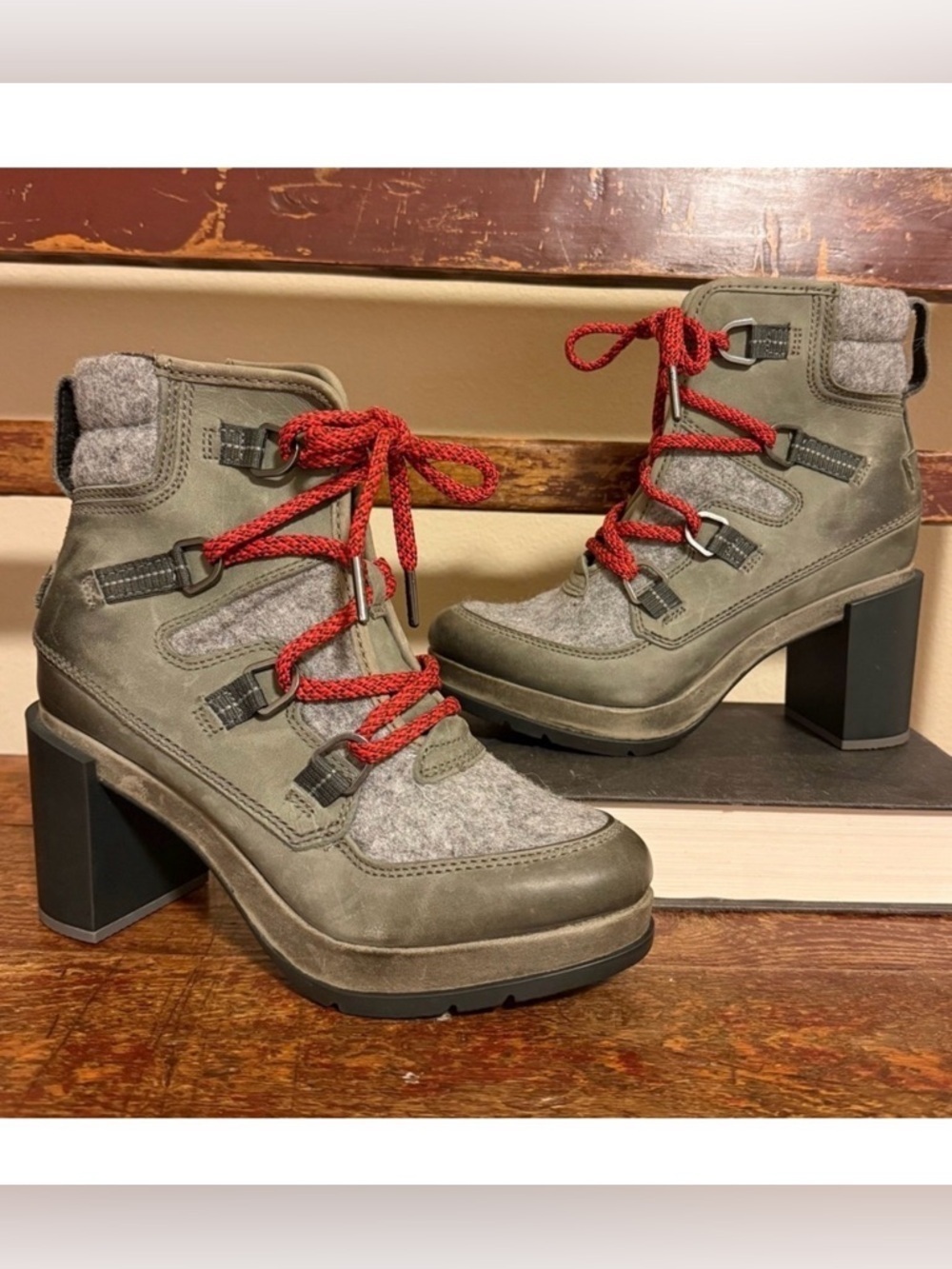SOREL Blake Lace Quarry Waterproof Hiker Bootie Quarry Gray Red Laces
